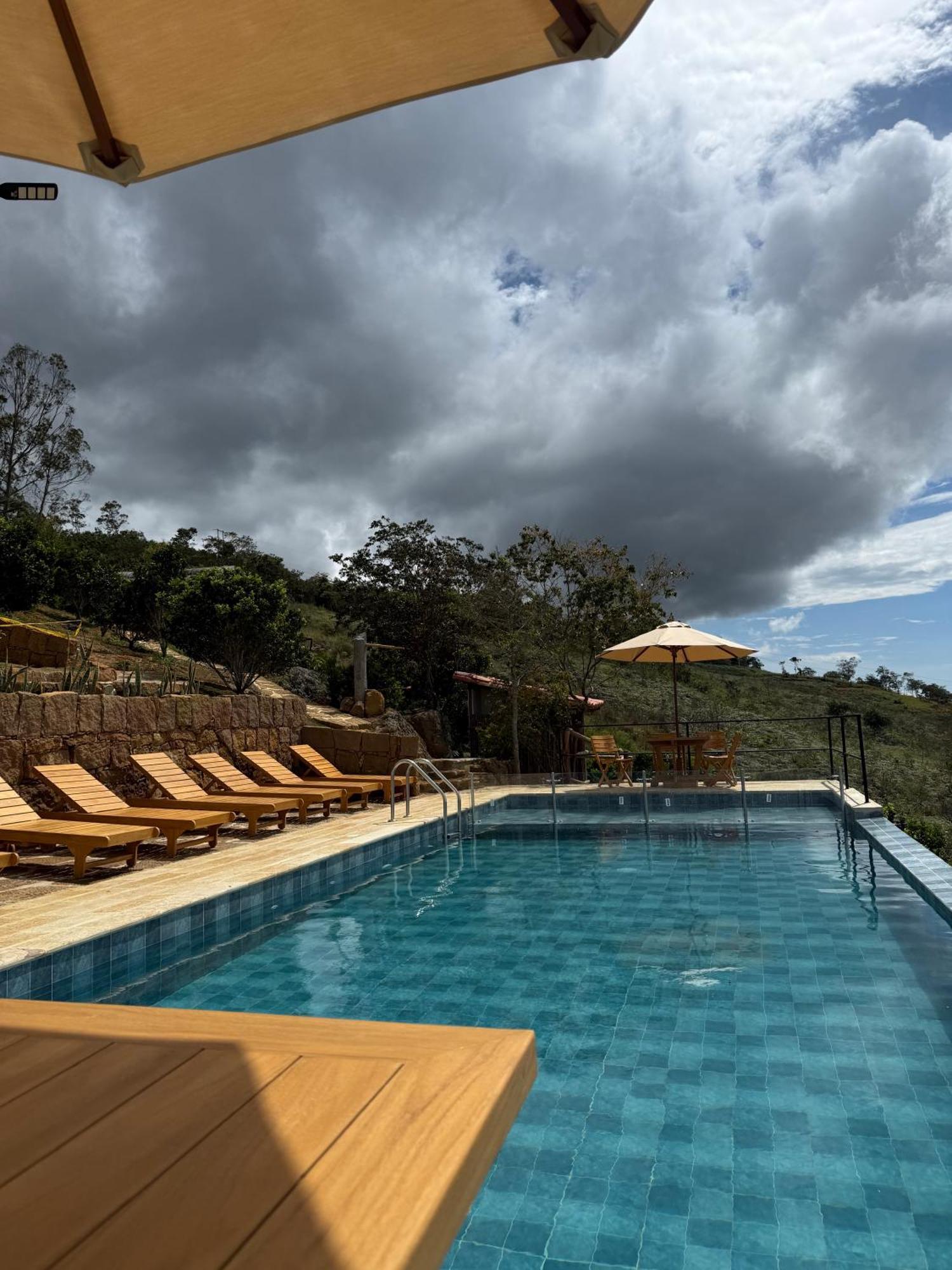 בריצ'ארה Hotel Carigua מראה חיצוני תמונה
