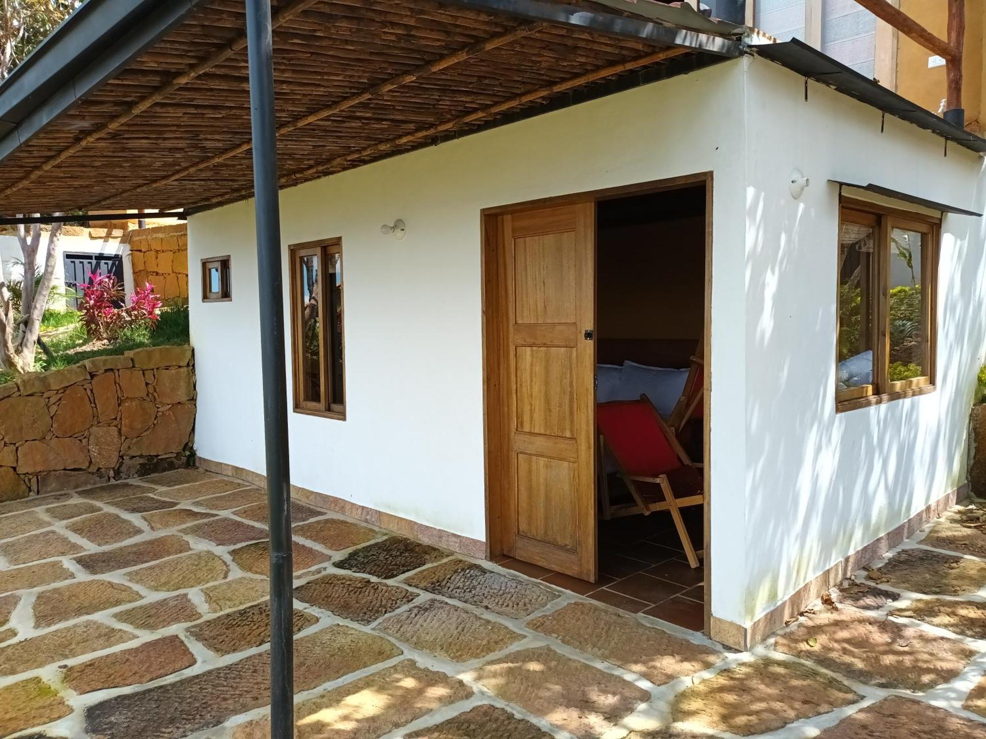 בריצ'ארה Hotel Carigua מראה חיצוני תמונה